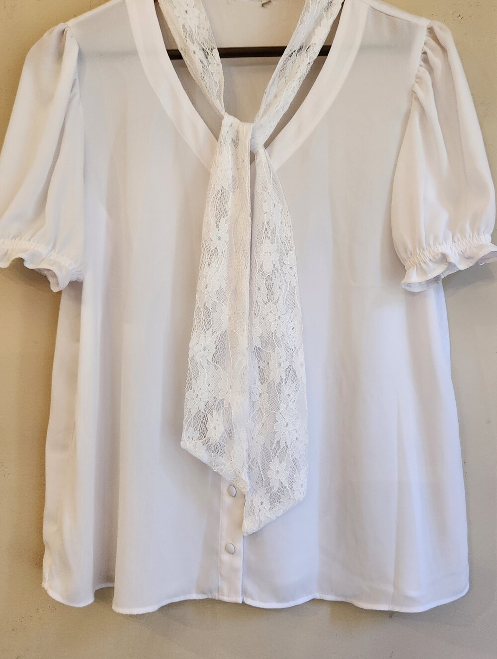 White Lace Tie Short-Sleeve Blouse